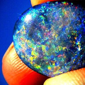 Black Opal — Gem Rough
