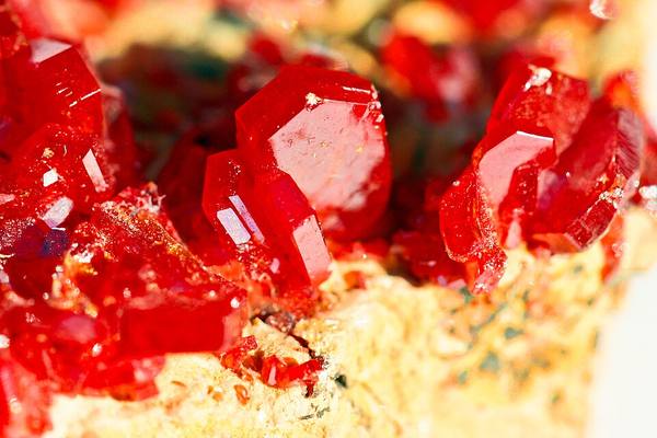 Vanadinite on Barite — Specimen Grade